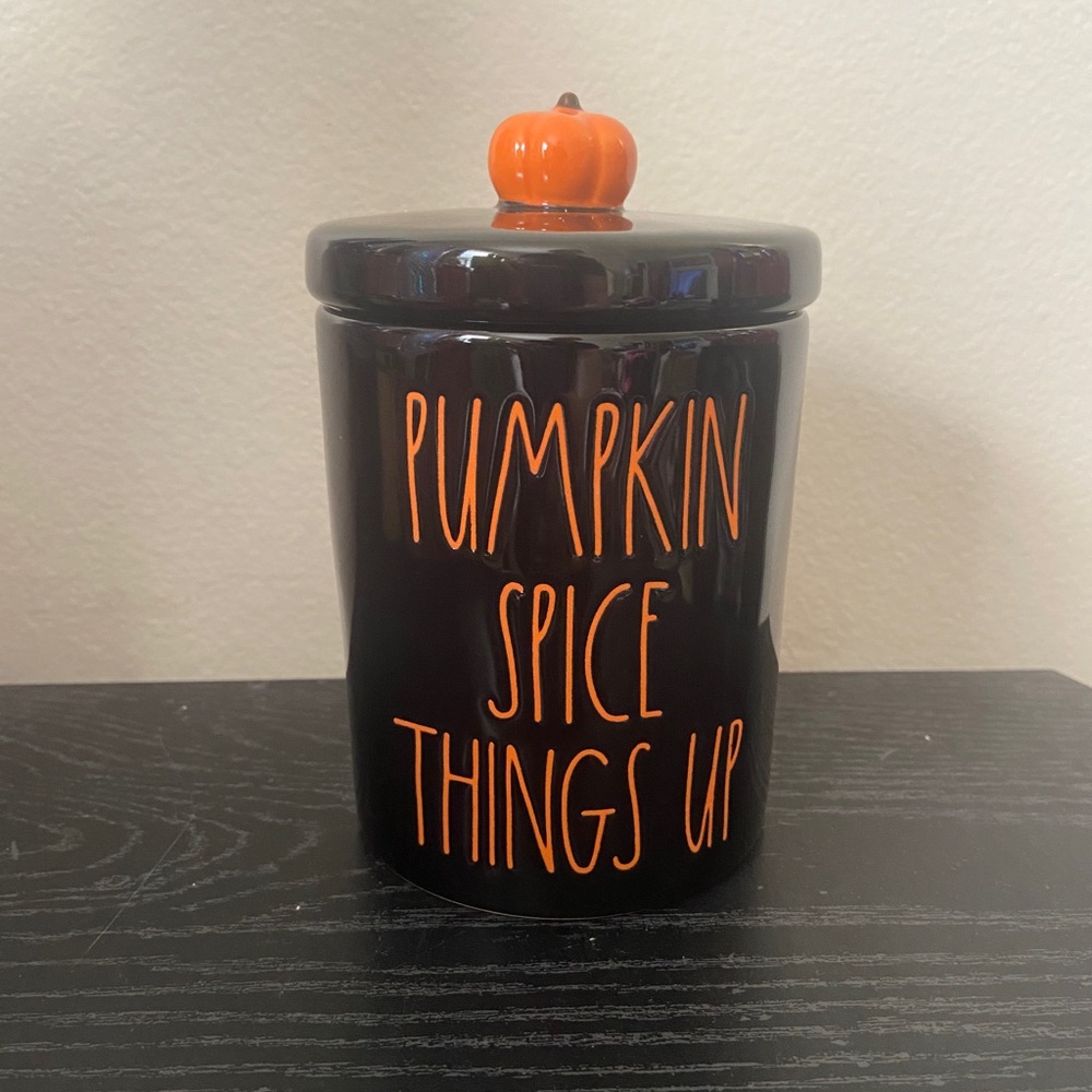 Rae Dunn Jar